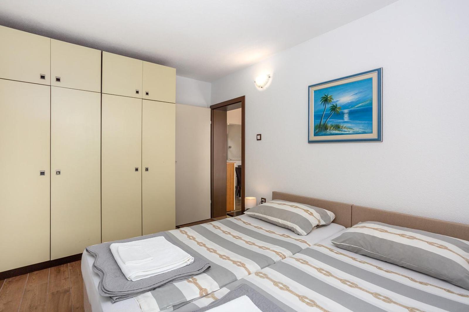 Apartments Villa Temer Pinezići Exterior foto