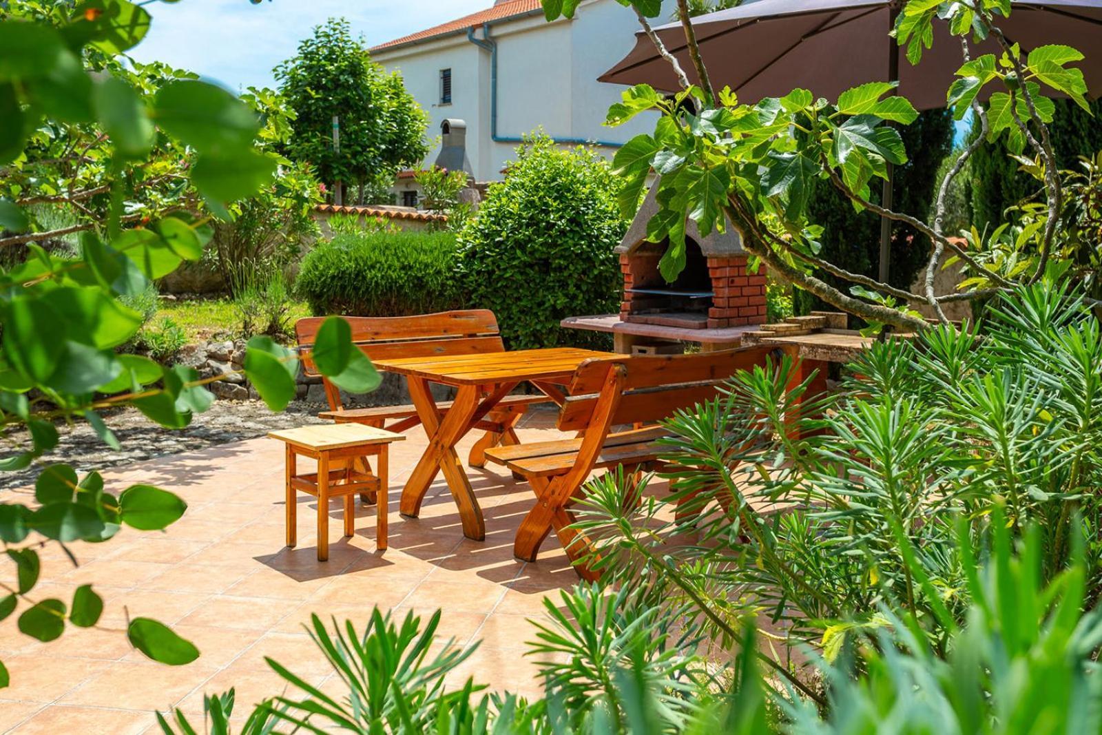 Apartments Villa Temer Pinezići Exterior foto